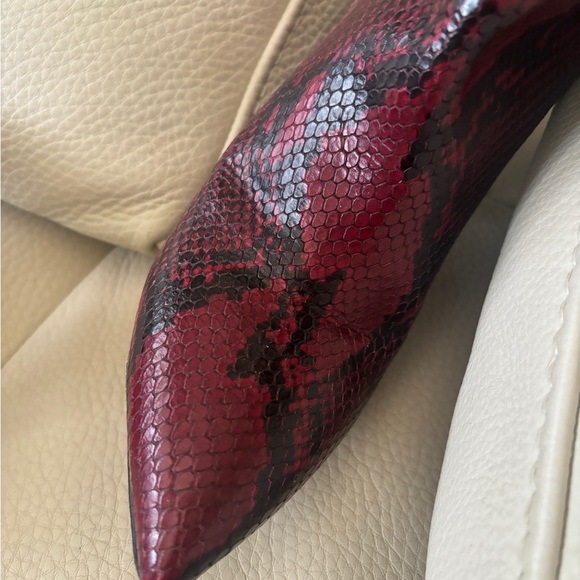 Vero Cuoio Red Animal Print knee-high, red. - Picture 4 of 6